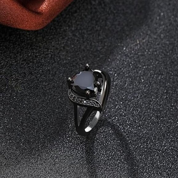 Heart Cubic Zirconia Promise Ring for Women - Black Zirconia with Black Ring - Picture 5 of 5